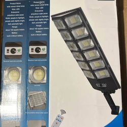 18” Outdoor Solar Light