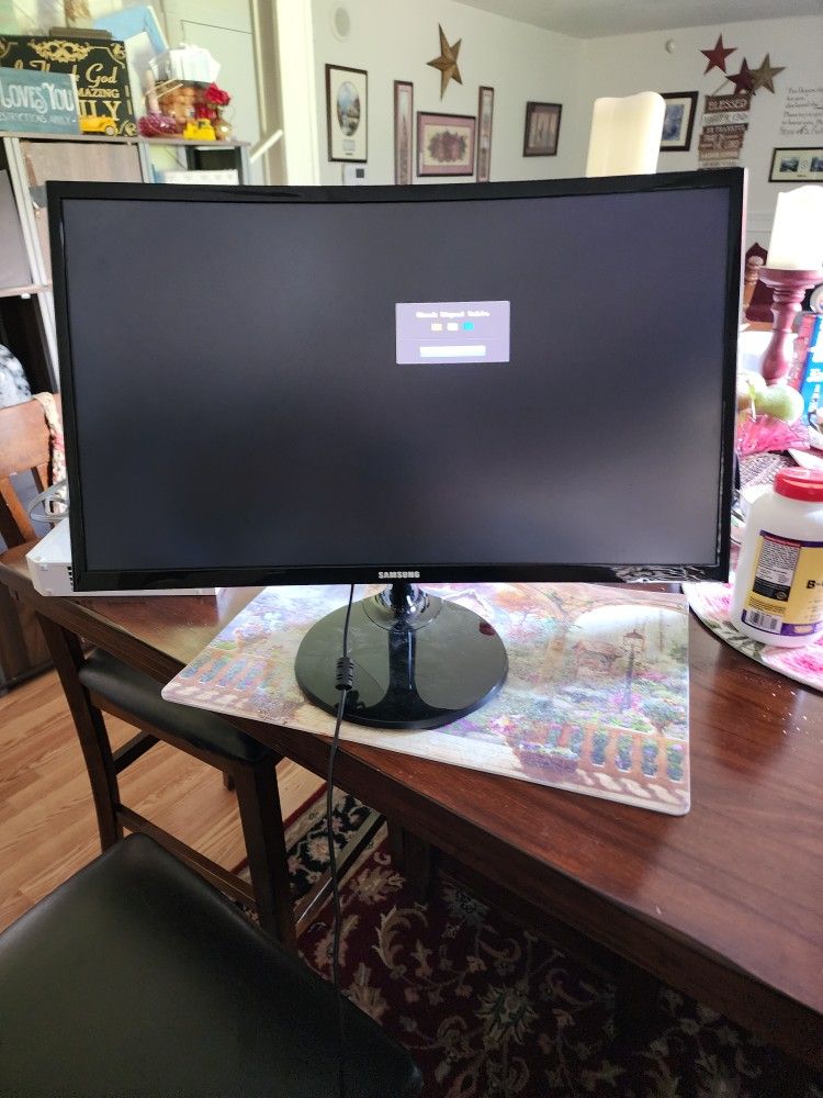 curved Samsung monitor works great
