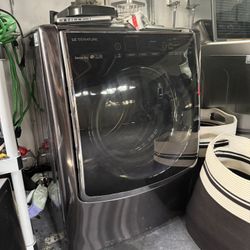 LG signature Series Electric Dryer Only