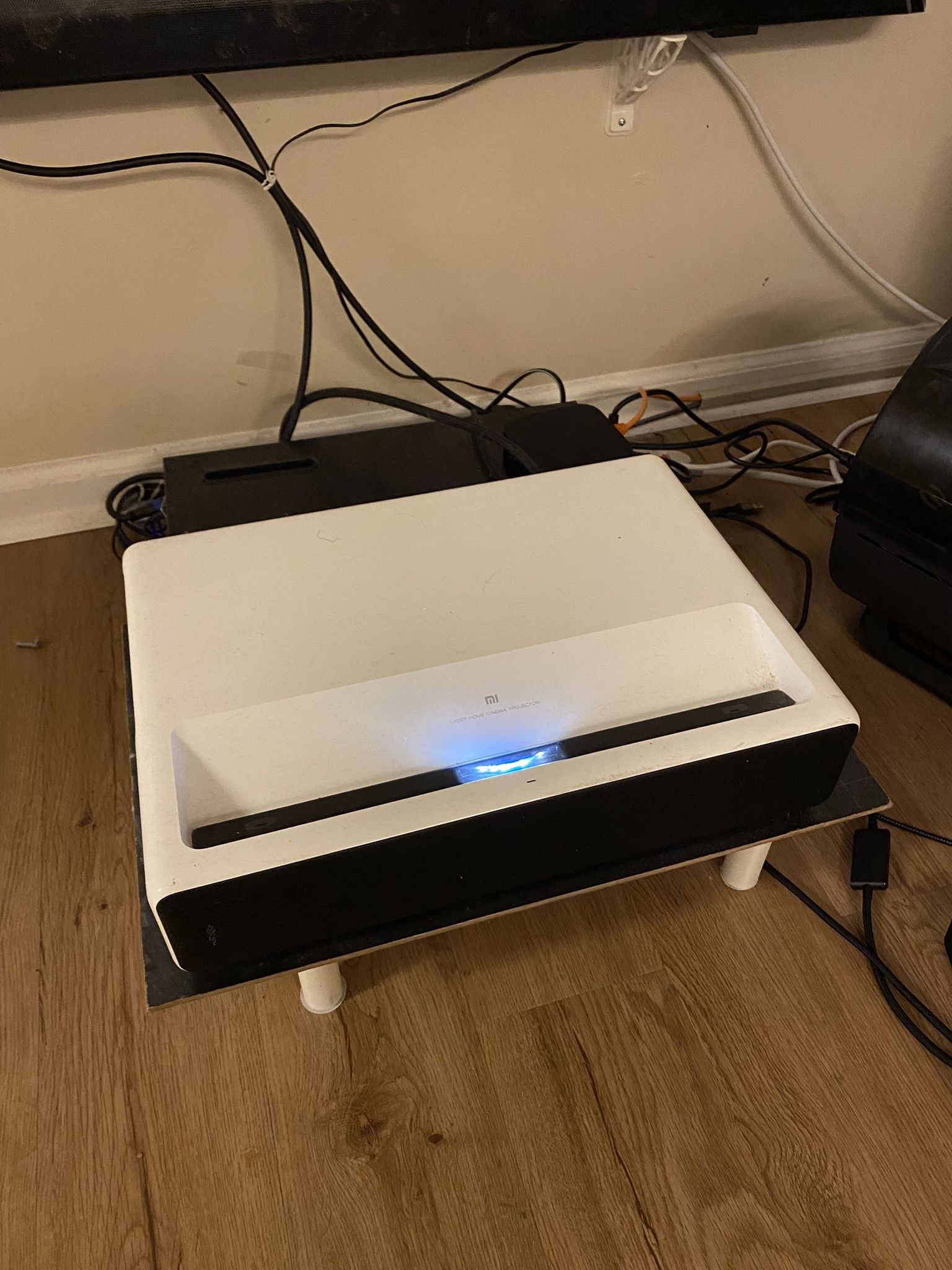 Mi 1080p Ultra Short Throw Laser Projector + Premium 105” ALR Reflective Screen