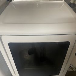 Samsung dryer in excellent condition🔥