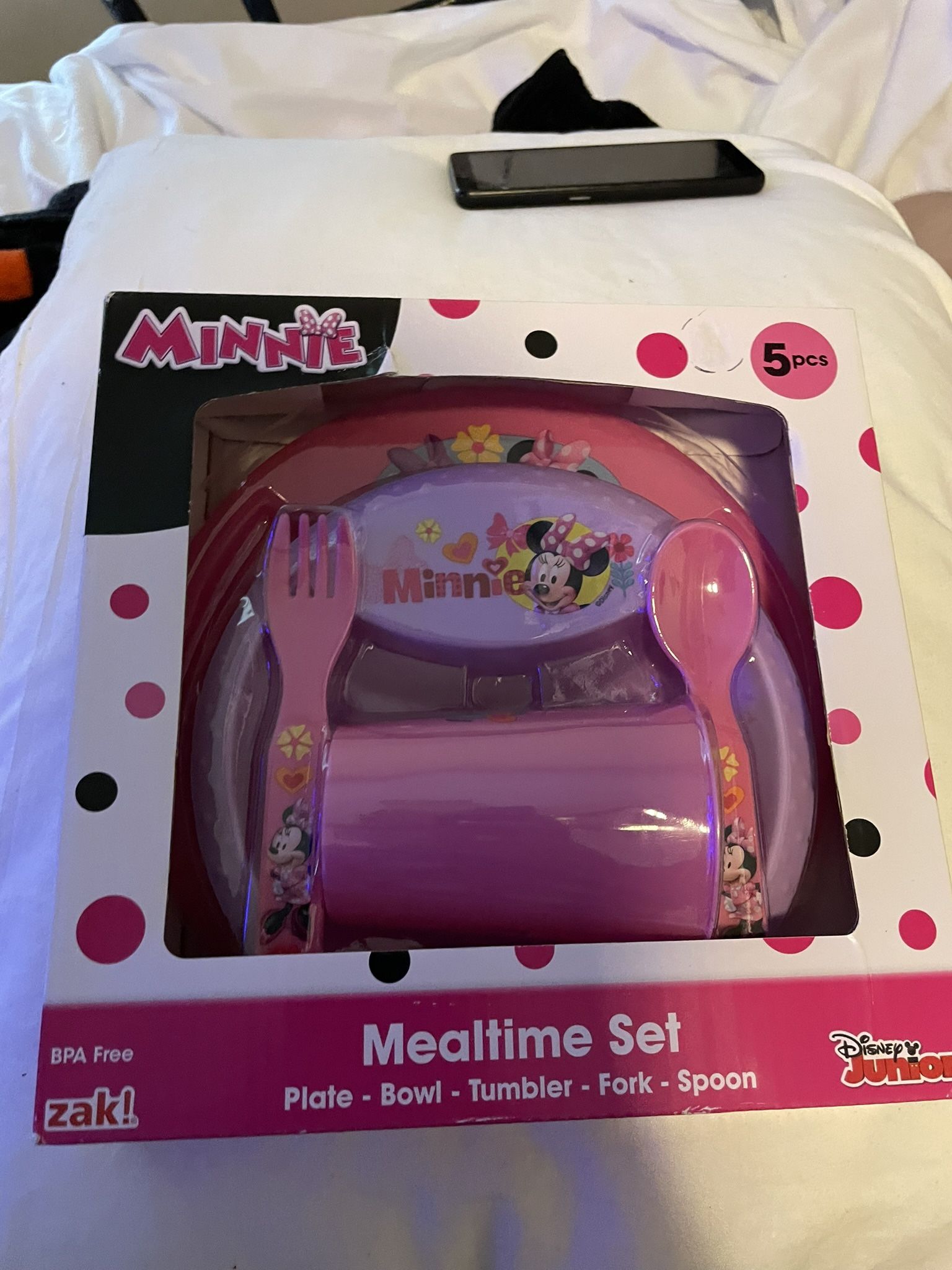 Minnie Mouse Mealtime Set Includes plate, bowl, tumbler, fork and spoon