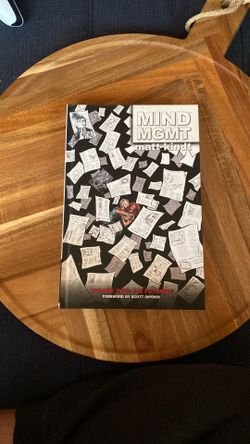 Mind MGMT Vol.2: The Futurist by Matt Kindt