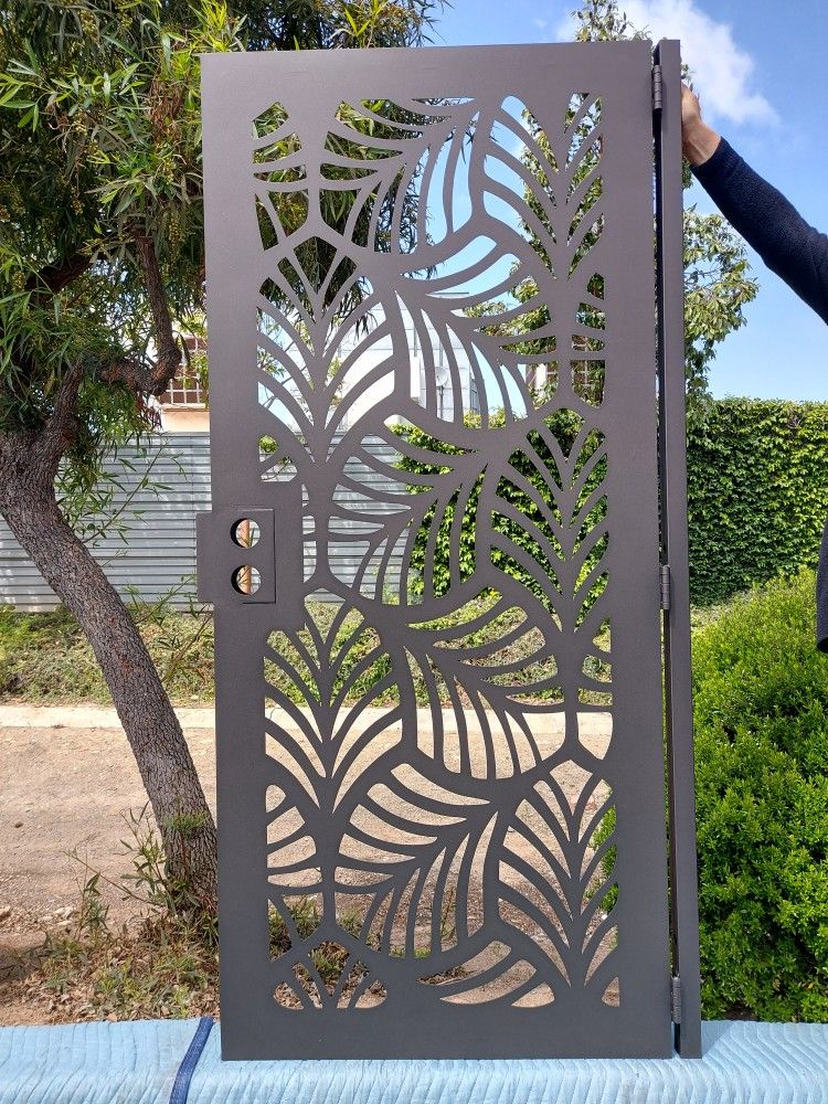 Custom Metal Gate