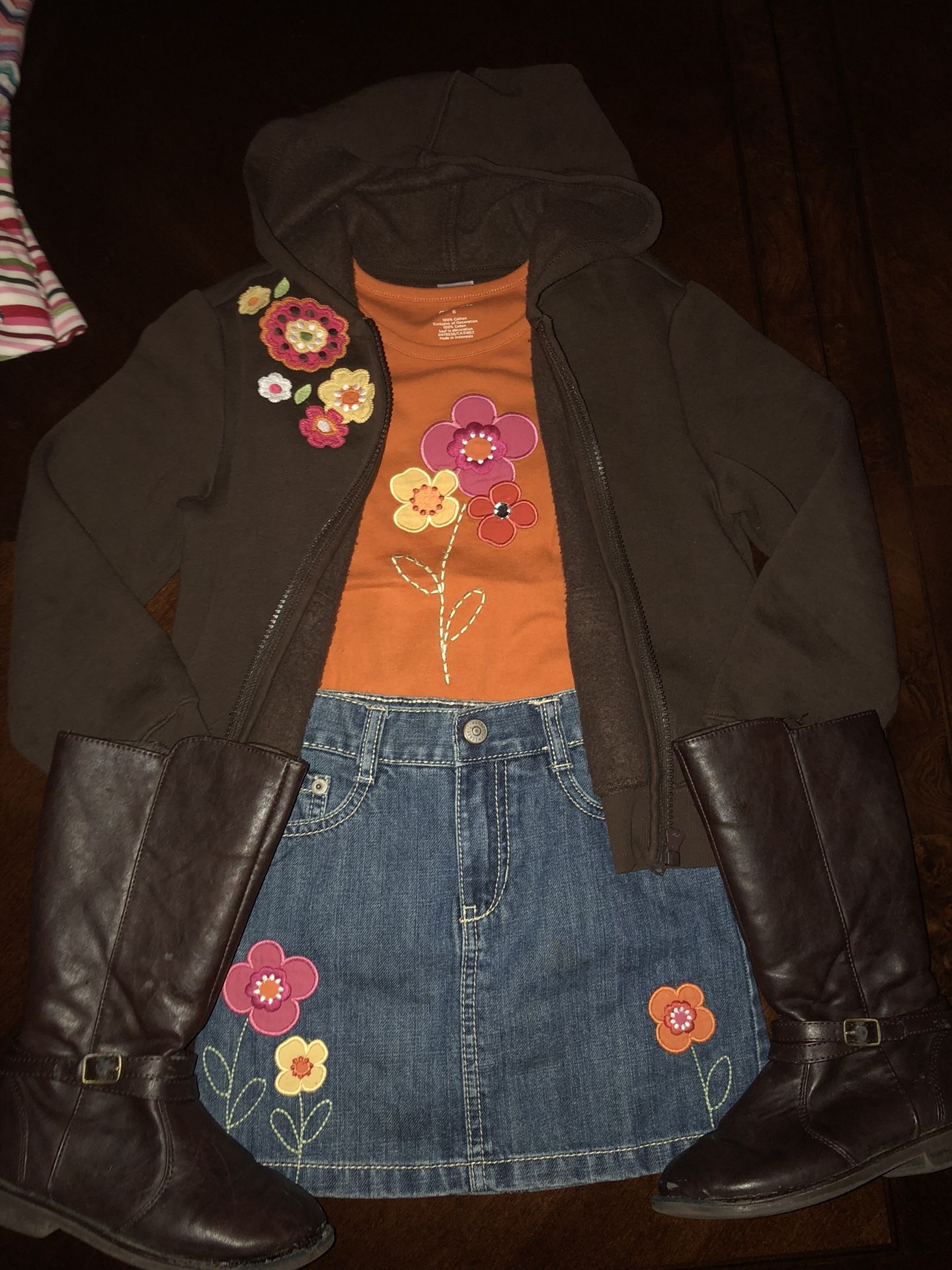 “School Ready”Denim Skirt (Gymboree)size 5