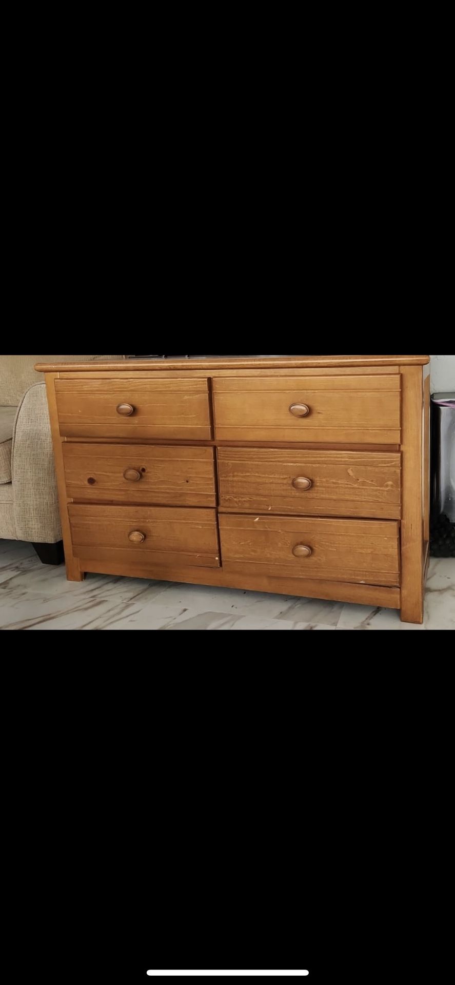 Rooms To Go 6 Drawer Wood Dresser