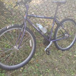 YUKON GIANT Bicycle 
