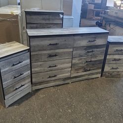 Bedroom Set, Dresser And Nighstand 
