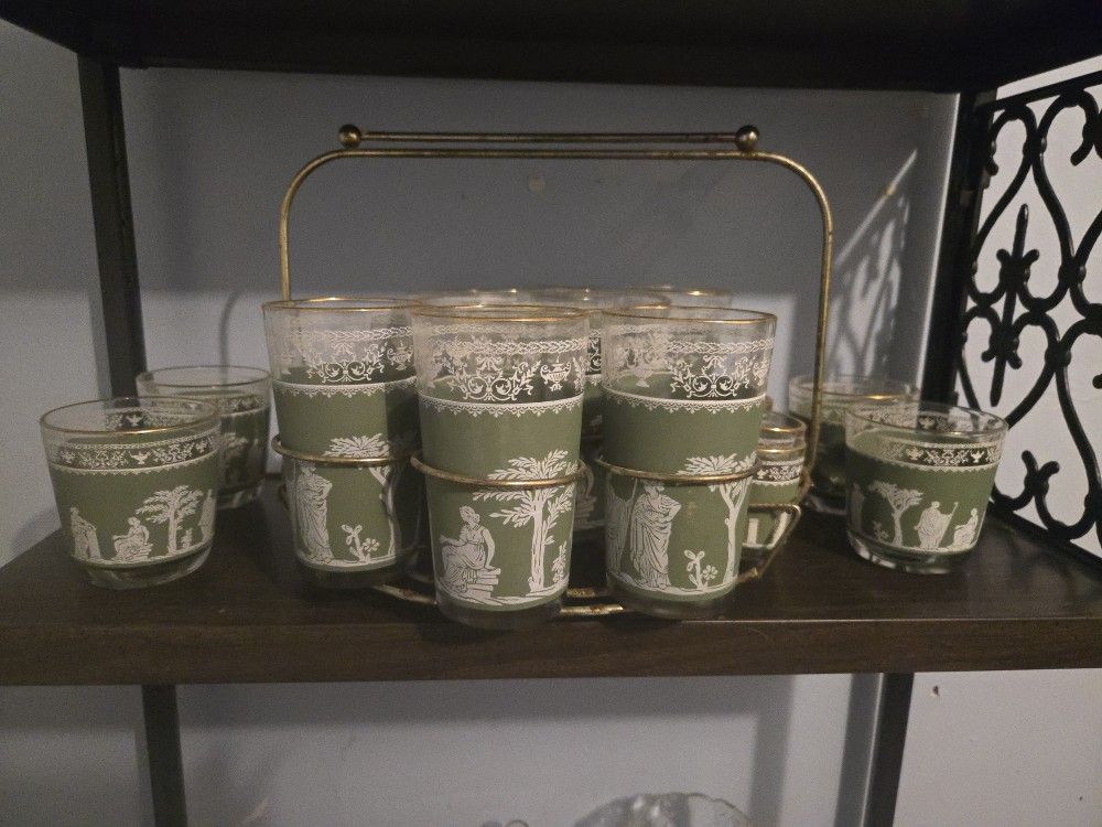 17 Pieces Vtg Hellenice Green Jeanette