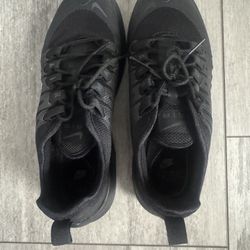 Nike black trainers, Size US 7 #sneakers #runners  Worn only couple times in excellent condition 