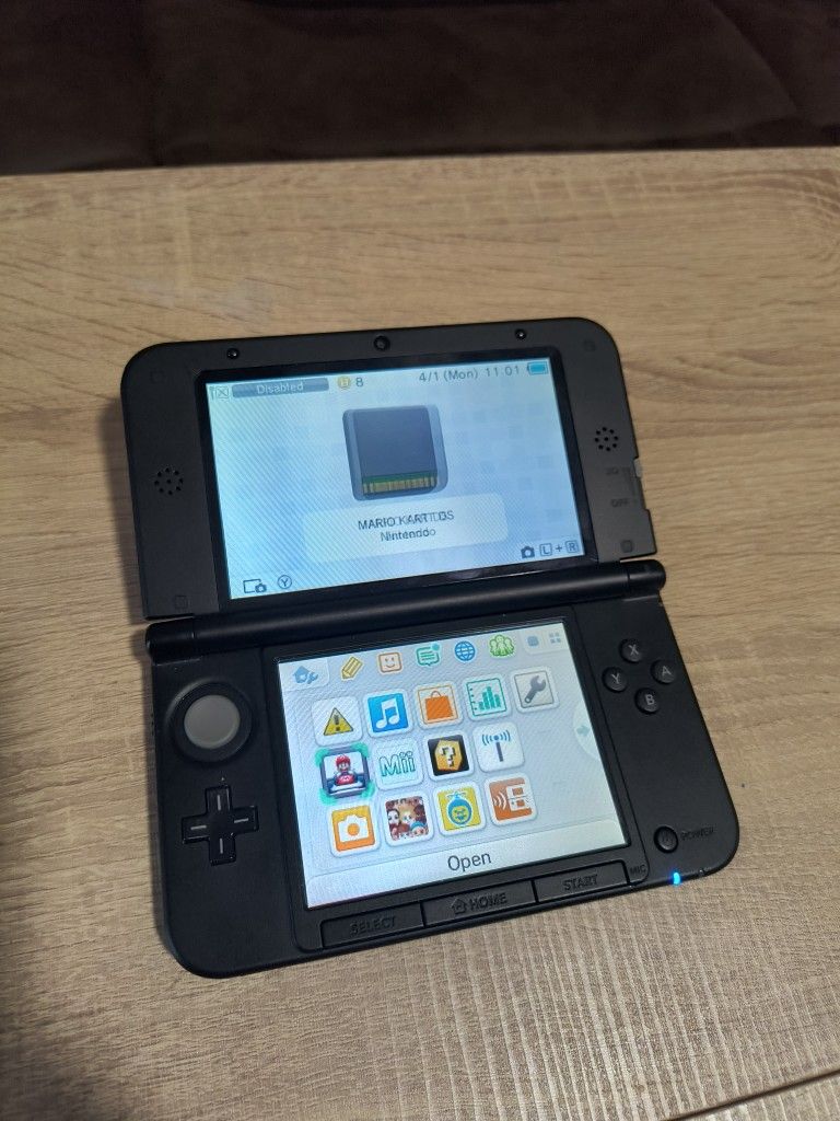 Nintendo DS 3D XL