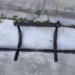 Doorway Pull Up Bar