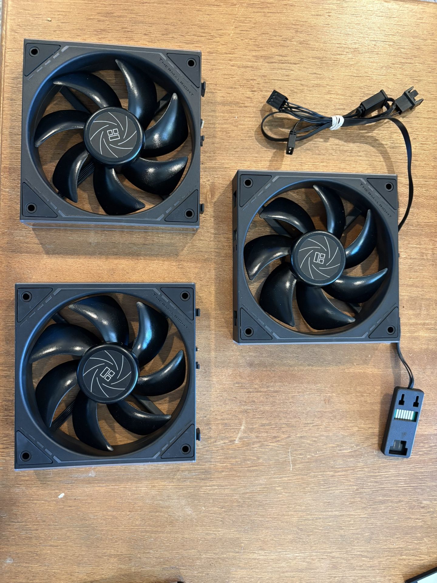 THERMALRIGHT - EAST CONNECT - 360mm Fans - READ DESCRIPTION