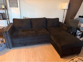Title: Free couch