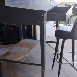 Used Shop Desk And Chair