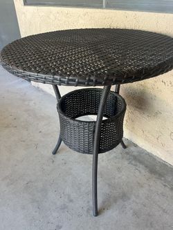 Wicker Round Table Brown