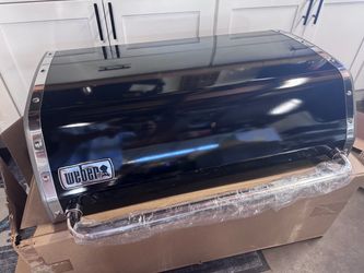 Weber Grill Lid Black with Chrome Trim