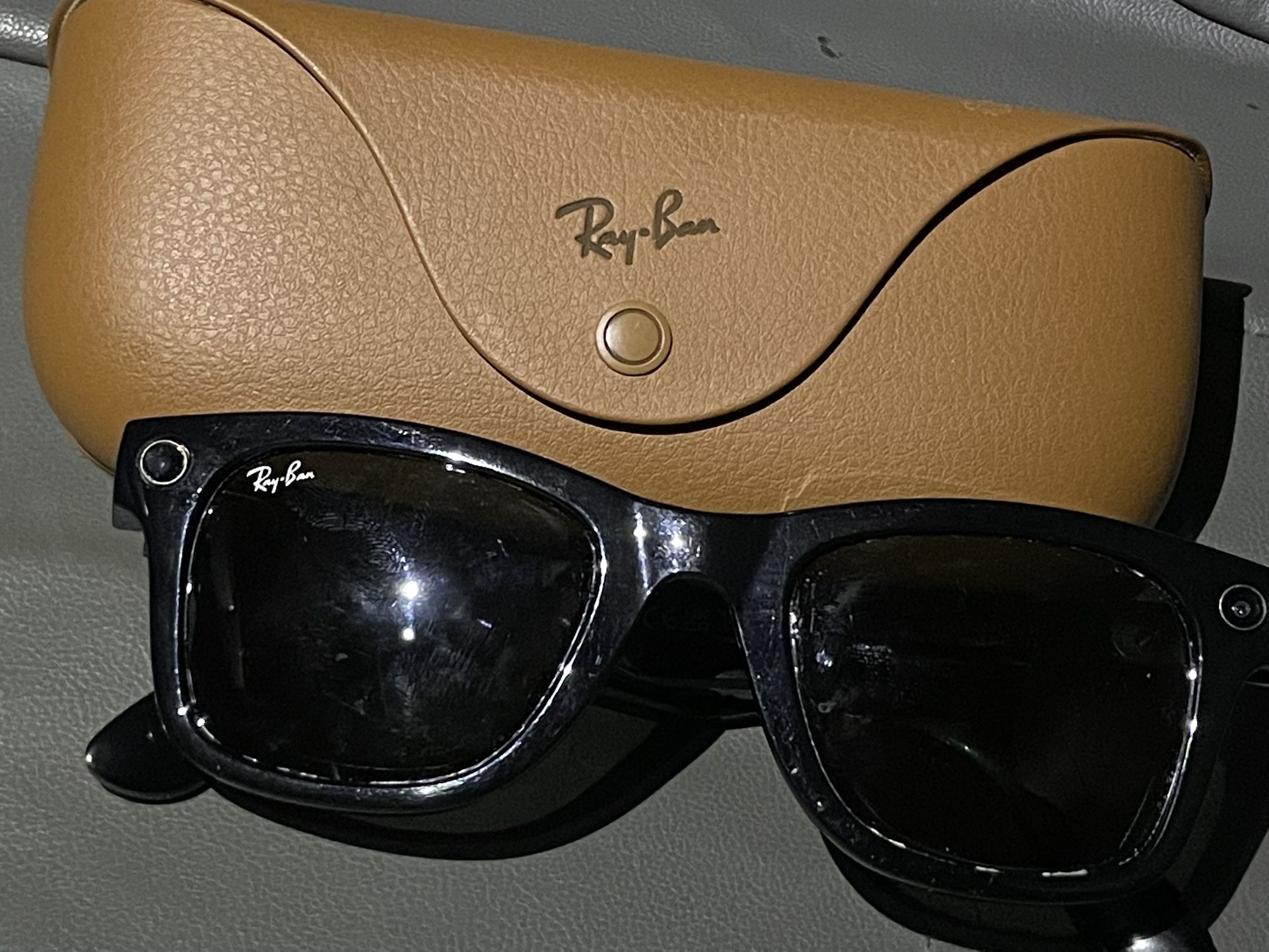 Meta Ai RayBan Sunglasses