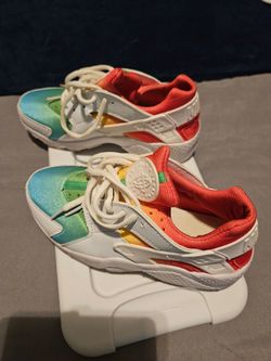 Nike Air Huarache Rainbow Sneakers