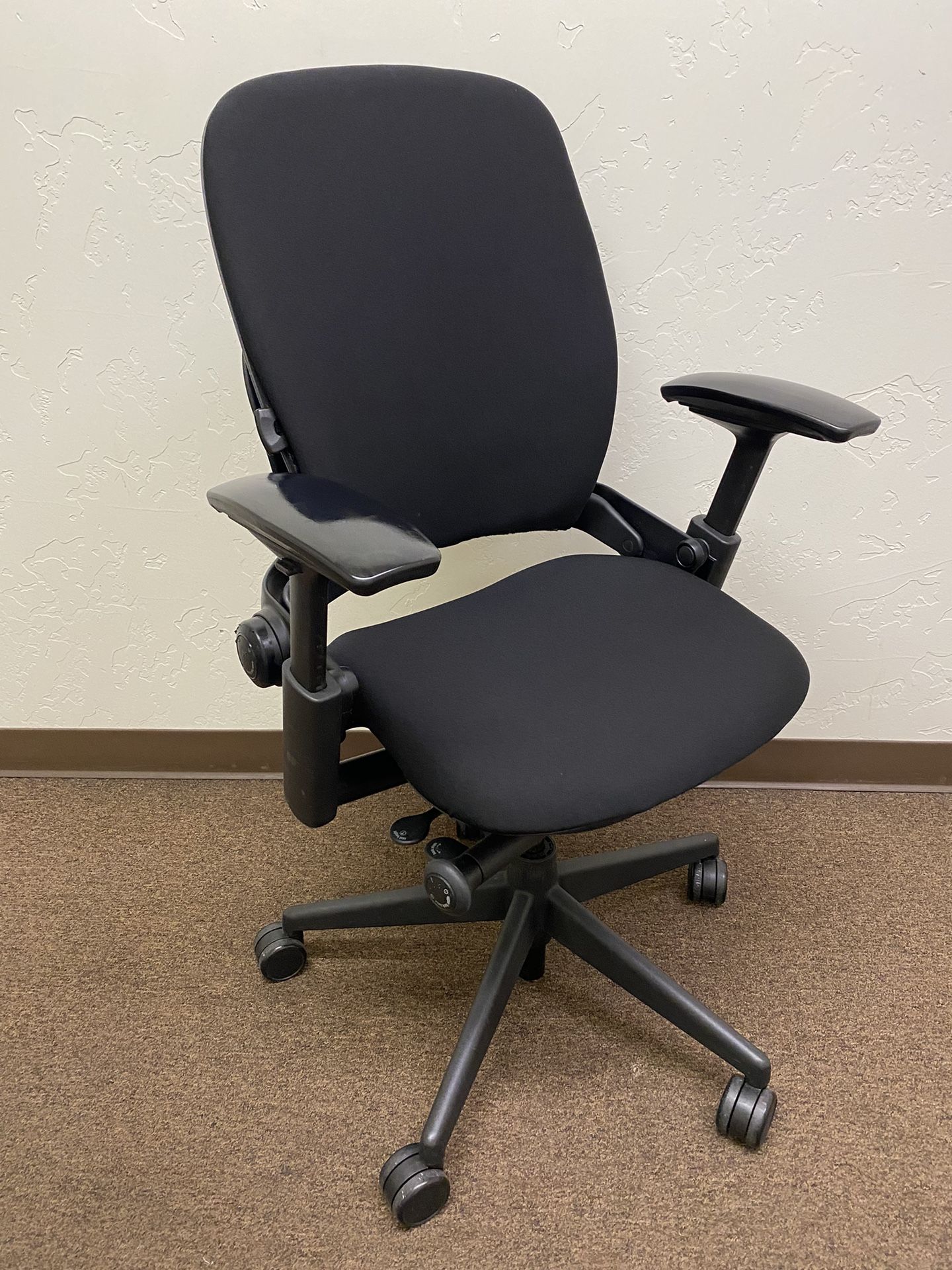 Steelcase Leap V2 Fully Adjustable Model Office Chair In Black