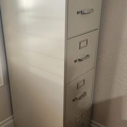 4 Drawer File Cabinet with  Key