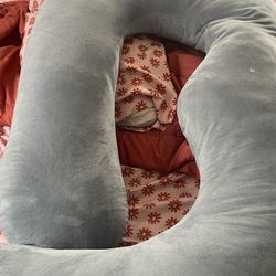 Pregnancy Pillow