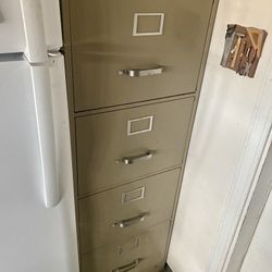 4 Drawer Filing Cabinet 