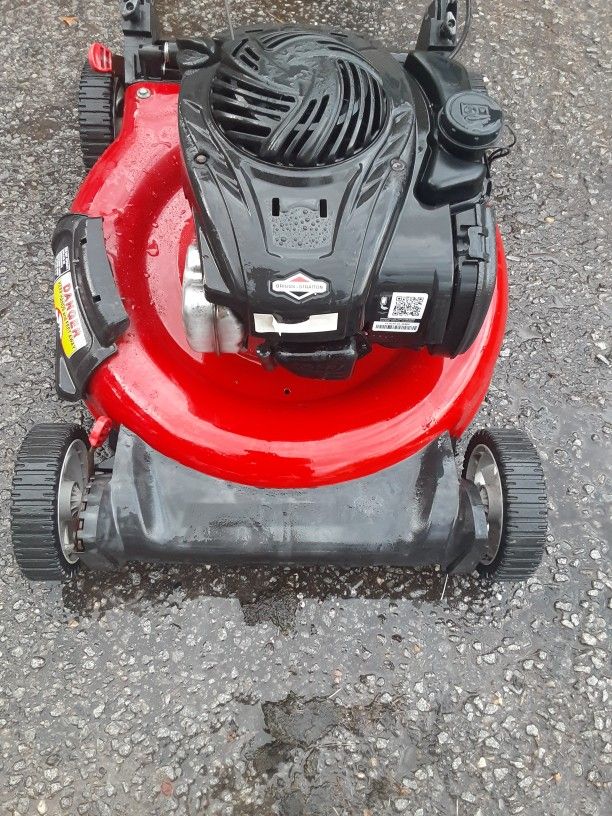 Briggs Stratton push Mower 