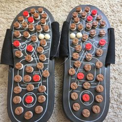 Massage slippers.38#--39# The upper is adjustable