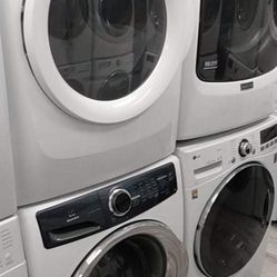Electrolux Washer And Gas Dryer  Set For $720