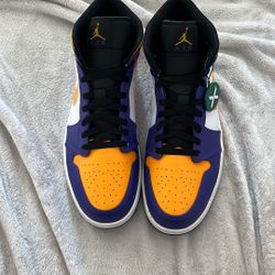 Jordan 1 Mid Lakers    M11