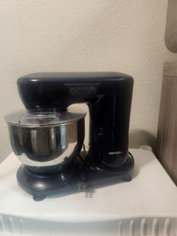 Stand mixer