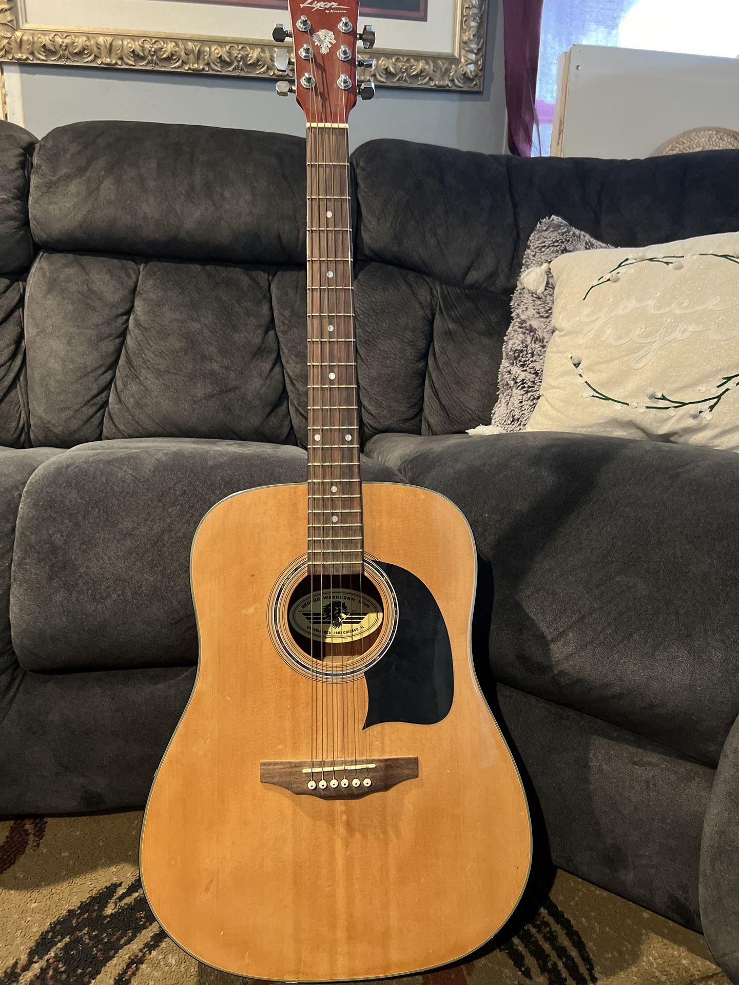 Used Washburn Lyon LG2PAK Acoustic Guitar