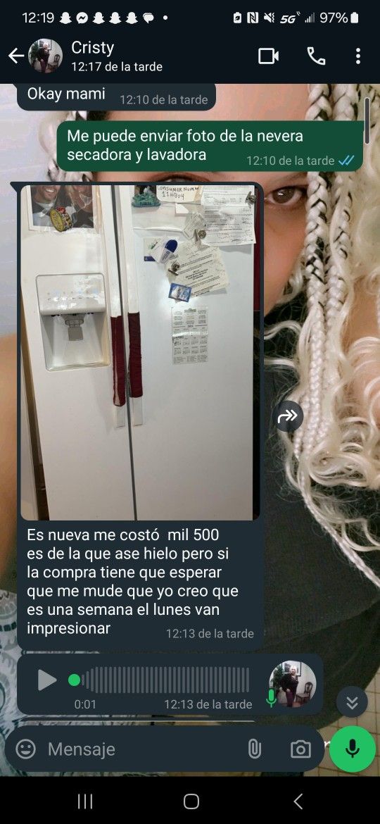 Solamente Estoy Ayudando A Vender
