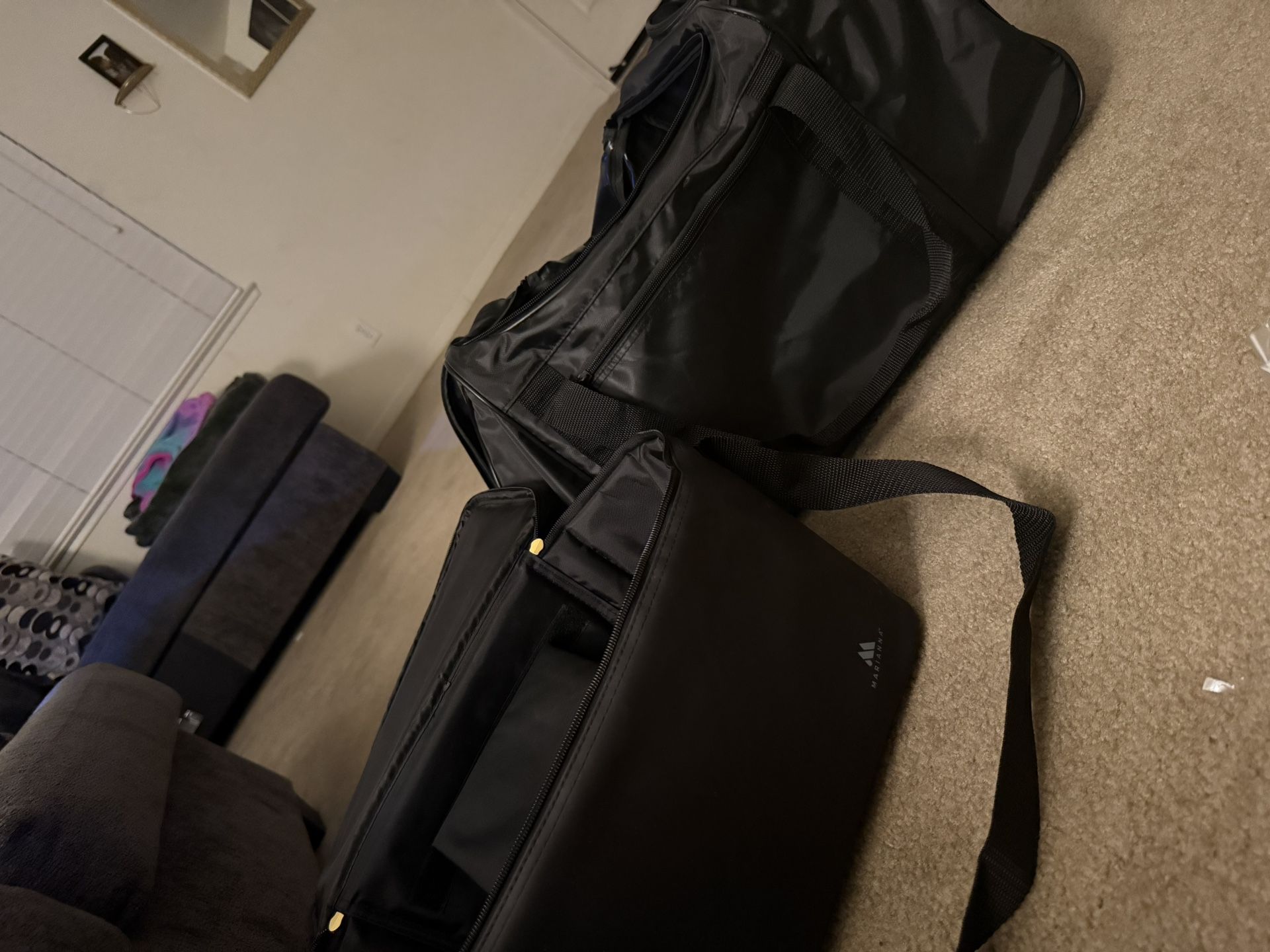 roller/carrying duffle and small bag