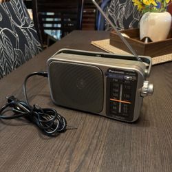 Panasonic RF-2400D 2-Band Receiver AM/FM Portable Radio Gray - TESTED & WORKING