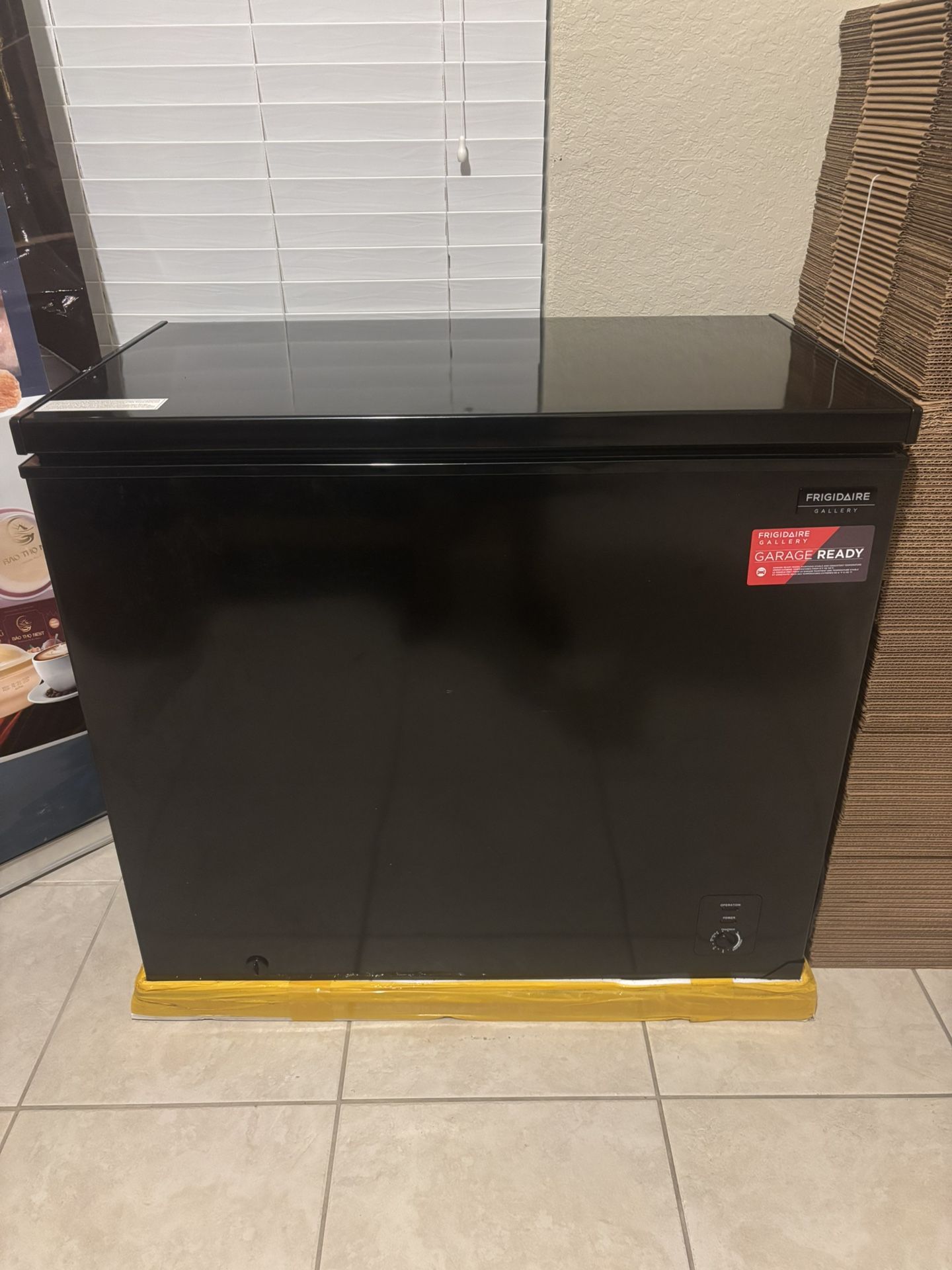 Frigidaire Chest Freezer 7 Cu. Ft. Black