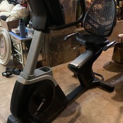 Freemotion 335R Exercise Bike for Sale in Mesa AZ OfferUp