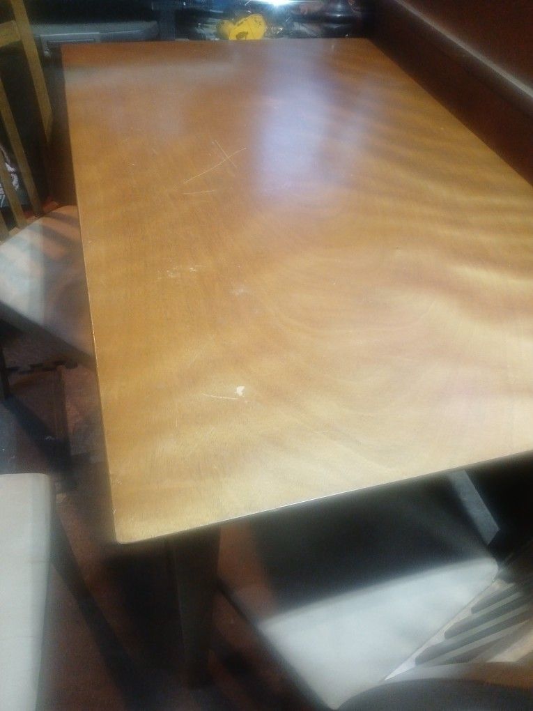 Table 3 Chairs Beautiful Wood