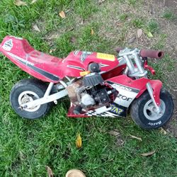 Razor mini street bike   gas powered