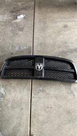 2010 Ram grill