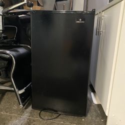 Absocold Mini Fridge 