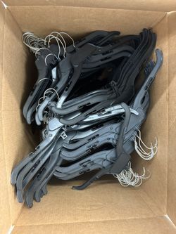 200 Retail adult Hangers