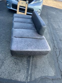Lounge Couch.. gray marbleish style