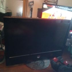 LG TV 65 Inches 