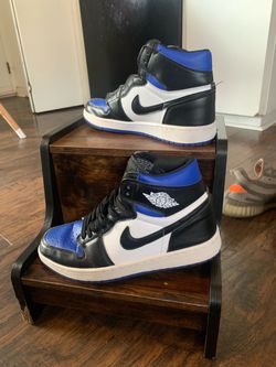 Nike Air Jordan 1 Retro High OG Royal Toe Mens Size 10