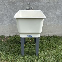 Utility Sink with Faucet