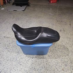 HARLEY DAVIDSON TOURING SEAT OEM