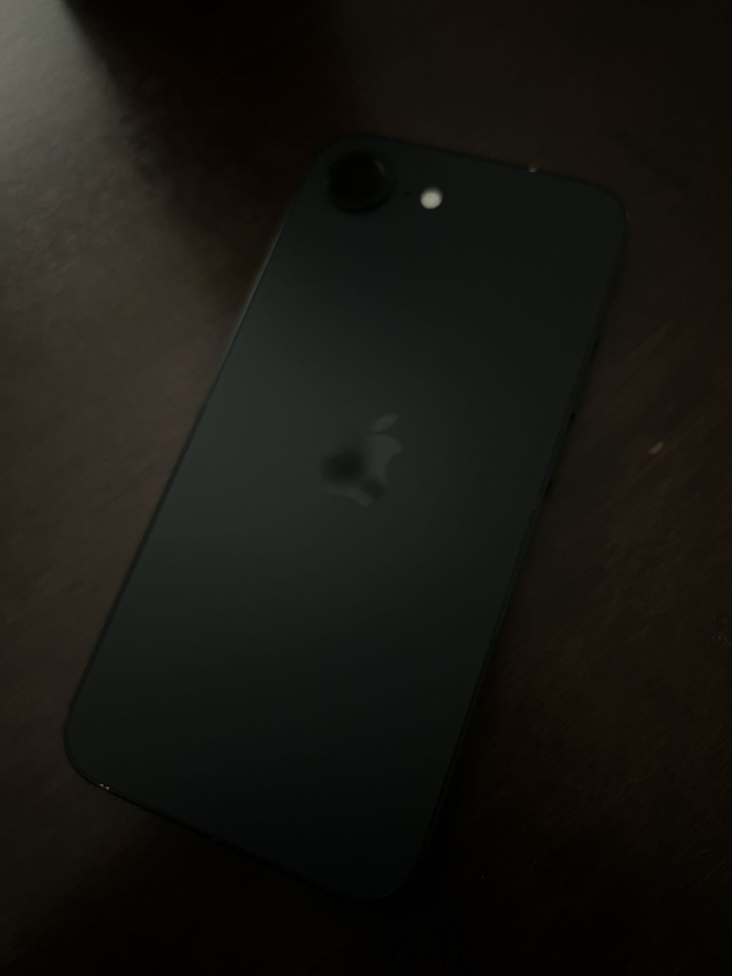 iPhone 16e Locked