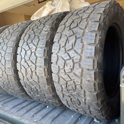 TOYO OPEN COUNTRY AT3 305/55/20